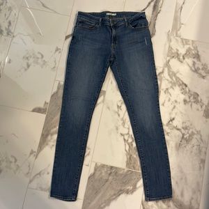 Levi’s 711 Skinny Jeans